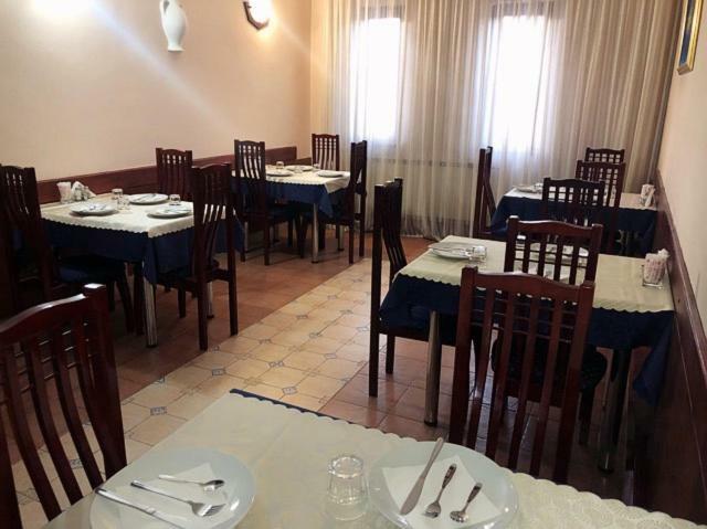 Hotel Vergina Skopje Buitenkant foto